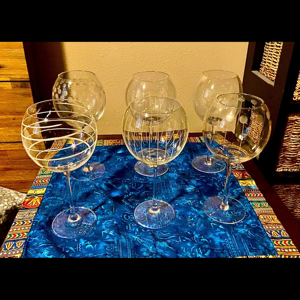 Hotel Collection wine glasses. Set of 6